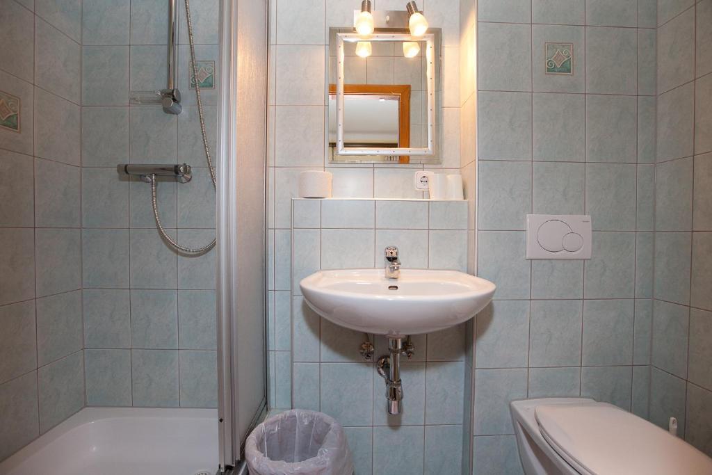 Gasthof - Pension Oedsteinblick Johnsbach 객실 사진